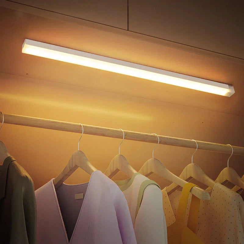 KELVRA™ Motion-Sensor LED Light Bar